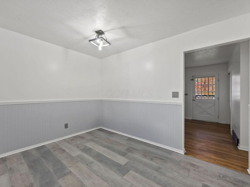 5137 Holbrook Drive, Columbus, OH 43232 Photo 6