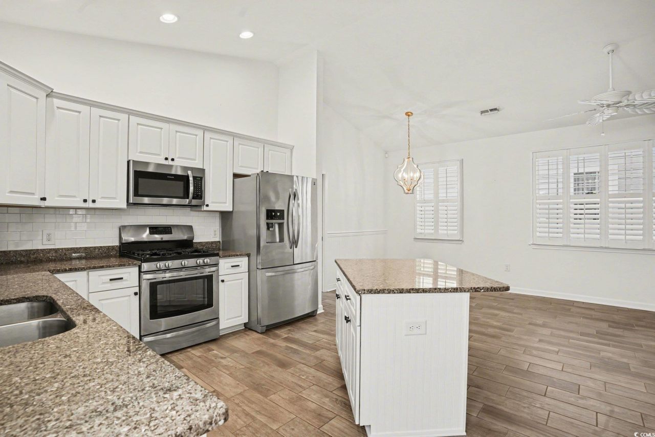 4341 Grande Harbour Blvd. Photo 4