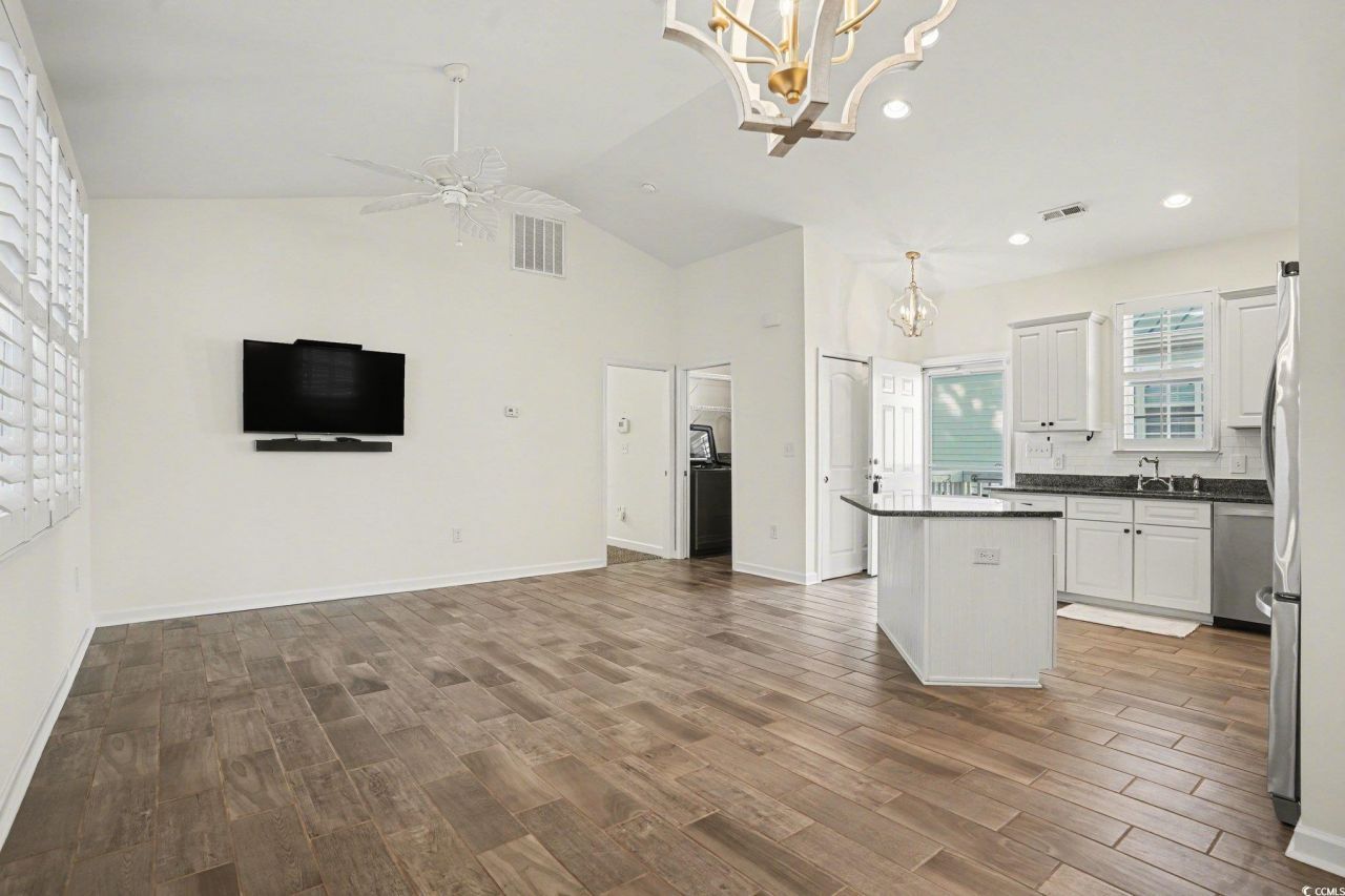 4341 Grande Harbour Blvd. Photo 7