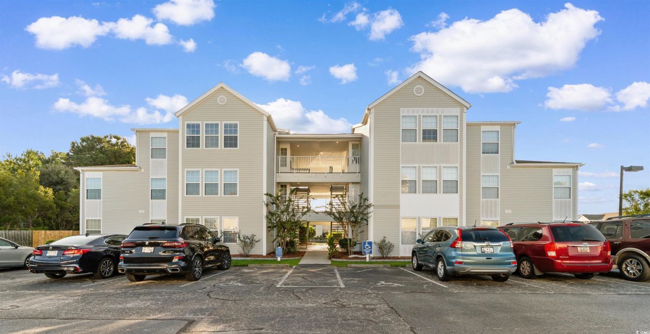 2262 Andover Dr. Photo 2