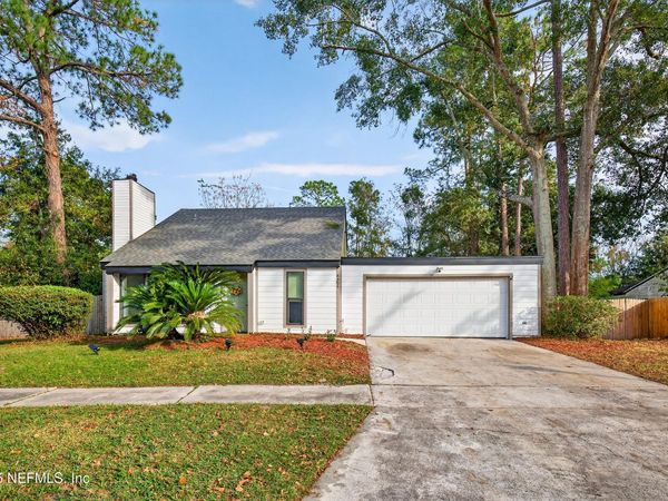 8305 CORALBERRY Lane, Jacksonville, FL 32244