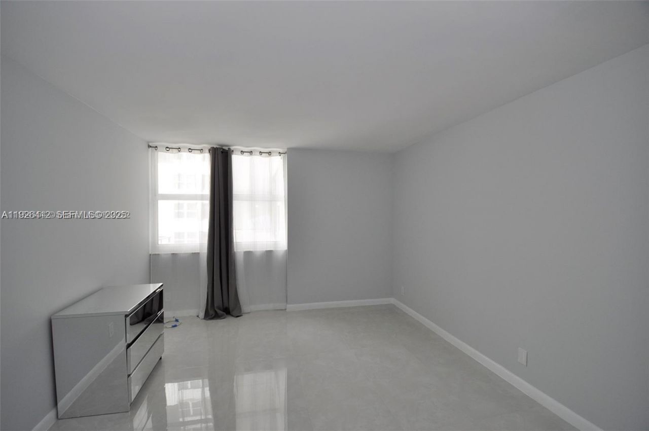 2030 S Ocean Dr, Unit 1504, Hallandale Beach, FL 33009 Photo