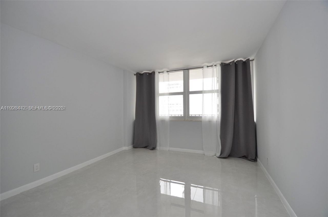 2030 S Ocean Dr, Unit 1504, Hallandale Beach, FL 33009 Photo