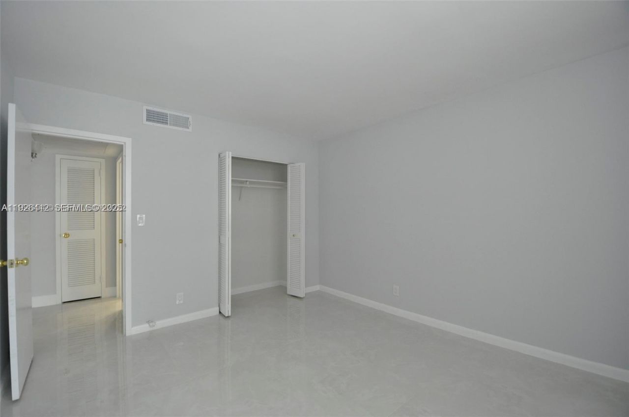 2030 S Ocean Dr, Unit 1504, Hallandale Beach, FL 33009 Photo