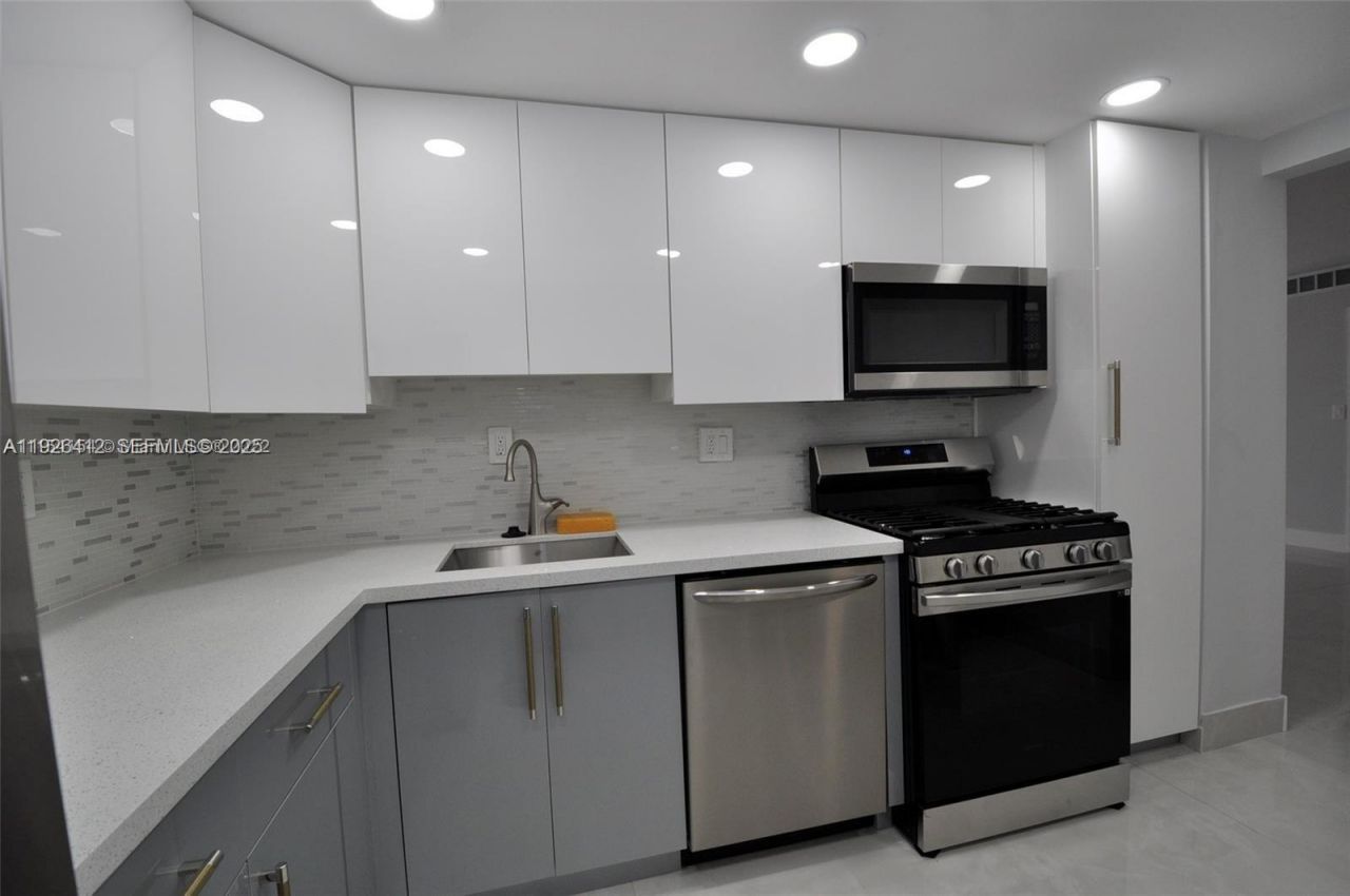 2030 S Ocean Dr, Unit 1504, Hallandale Beach, FL 33009 Photo