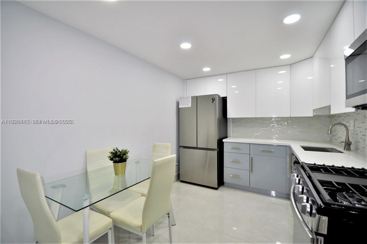 2030 S Ocean Dr, Unit 1504, Hallandale Beach, FL 33009 Photo