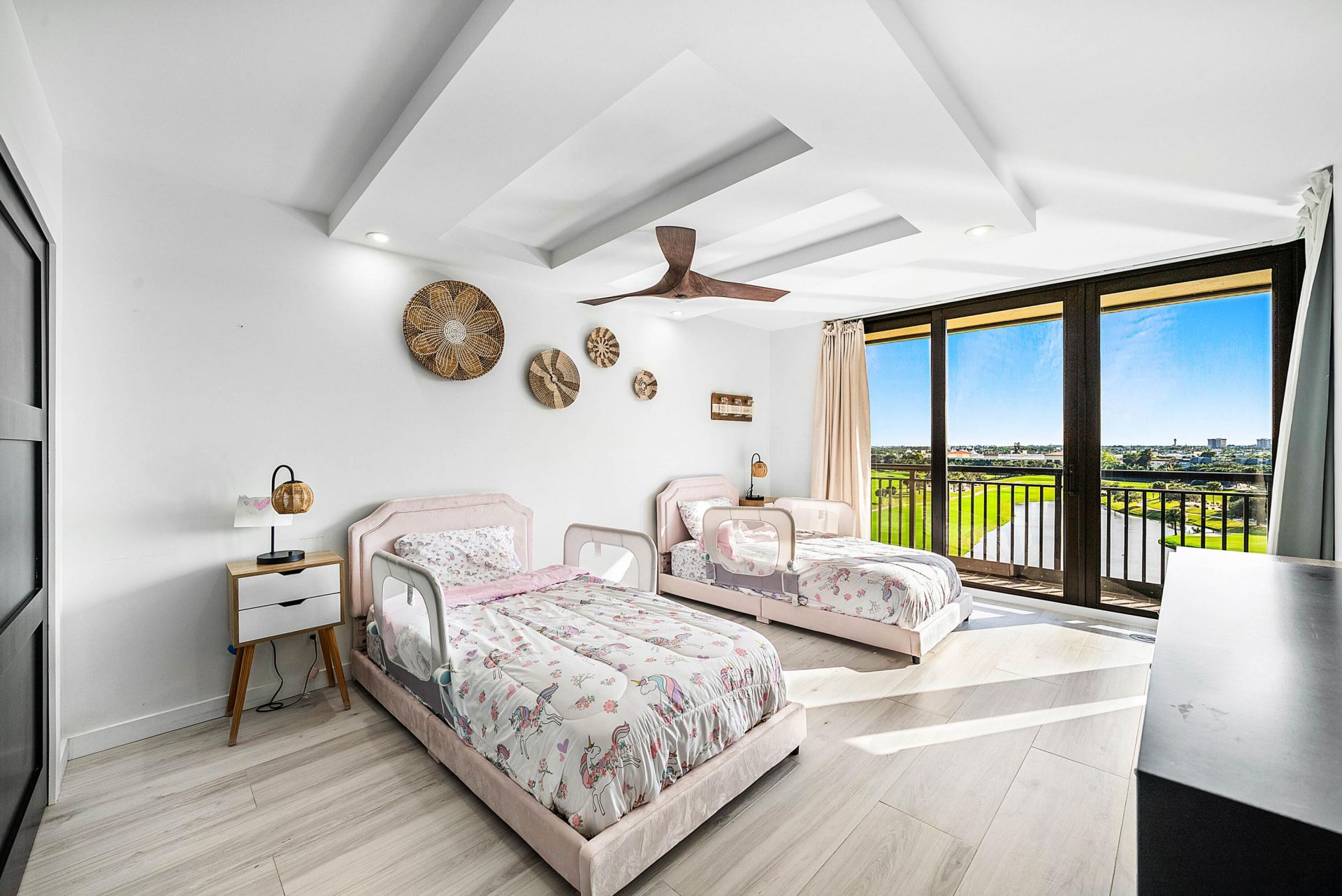 2427 Presidential Way, Unit 802, West Palm Beach, FL 33401 Photo