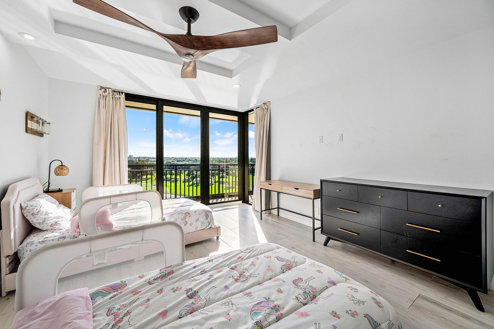 2427 Presidential Way, Unit 802, West Palm Beach, FL 33401 Photo