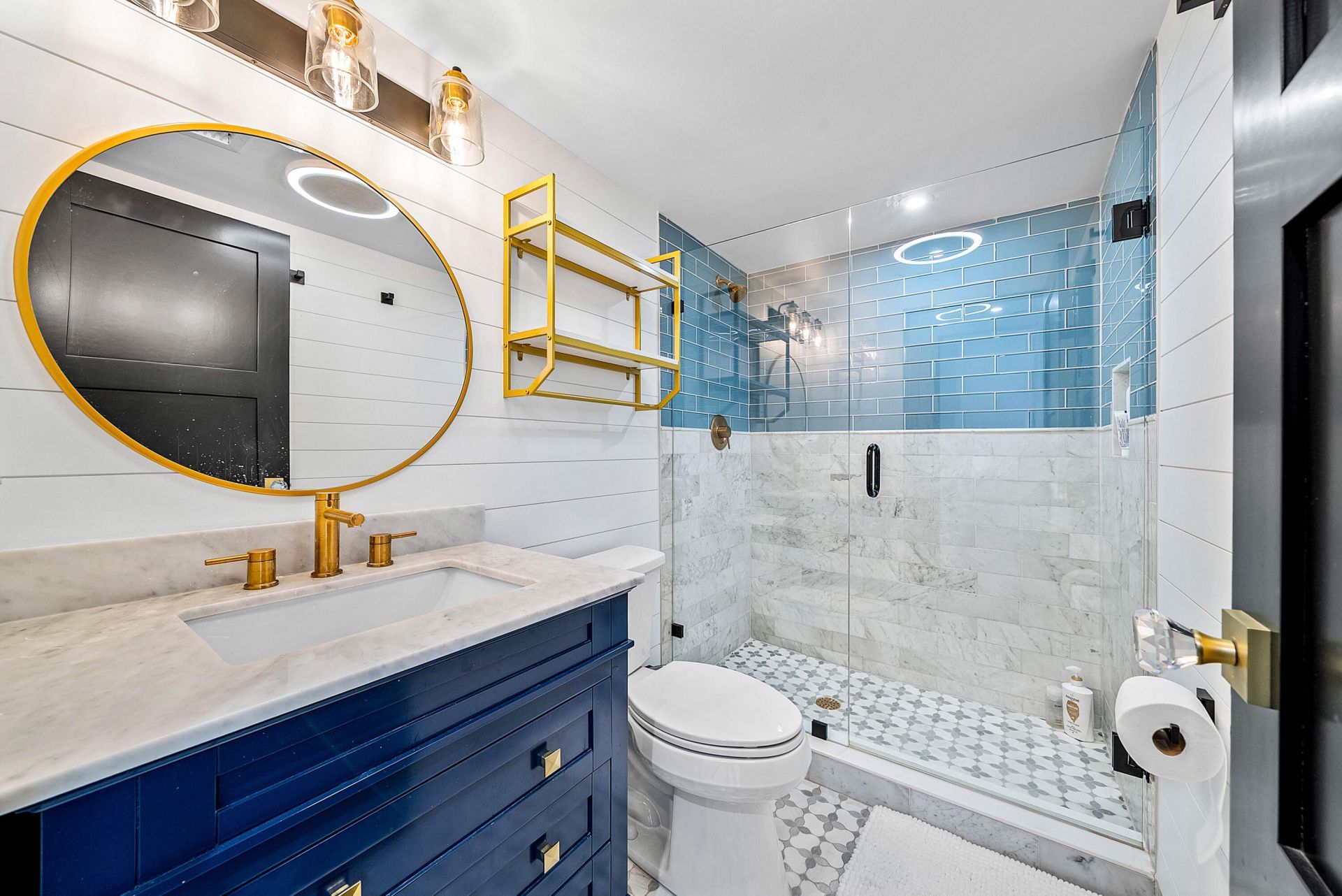 2427 Presidential Way, Unit 802, West Palm Beach, FL 33401 Photo