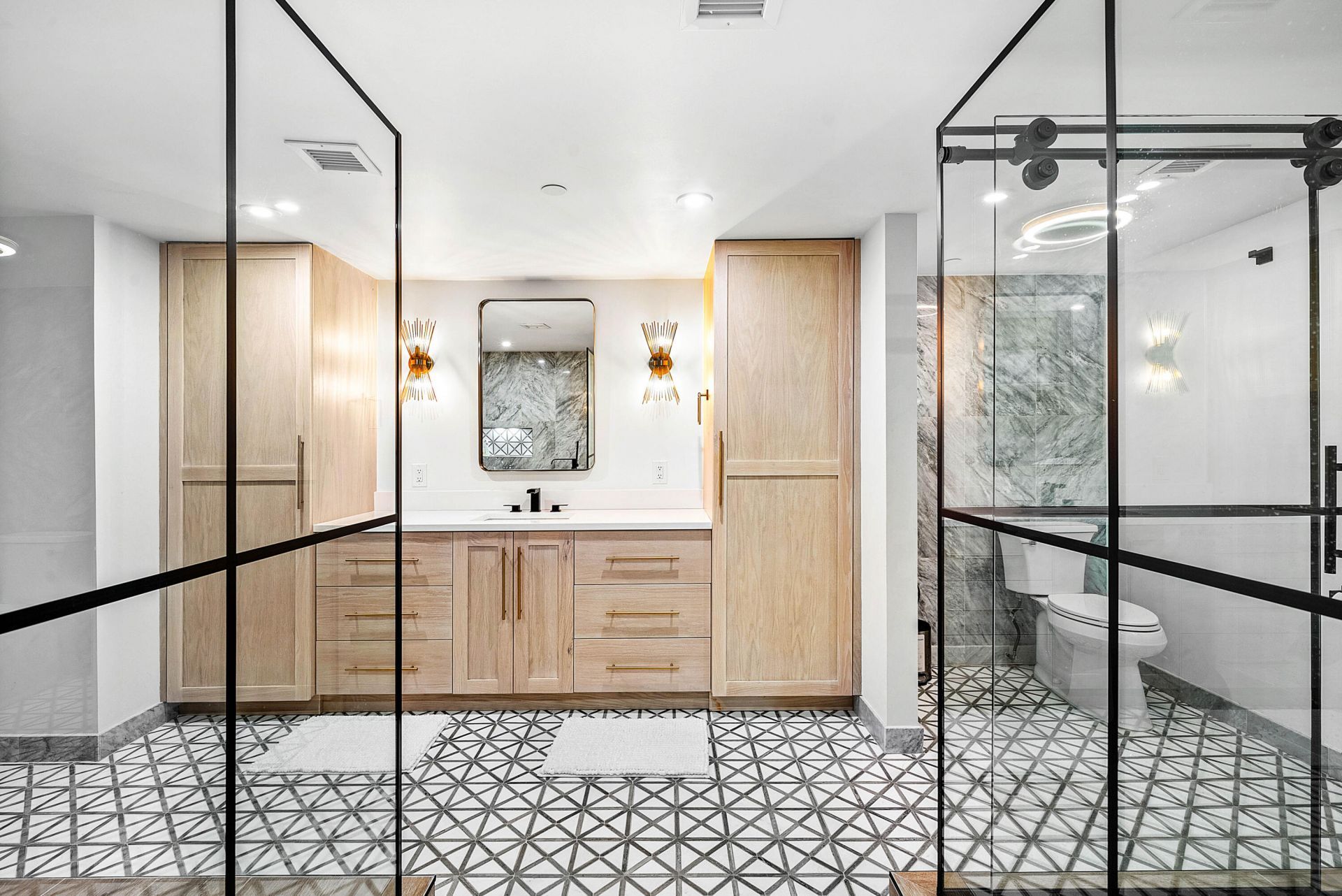 2427 Presidential Way, Unit 802, West Palm Beach, FL 33401 Photo