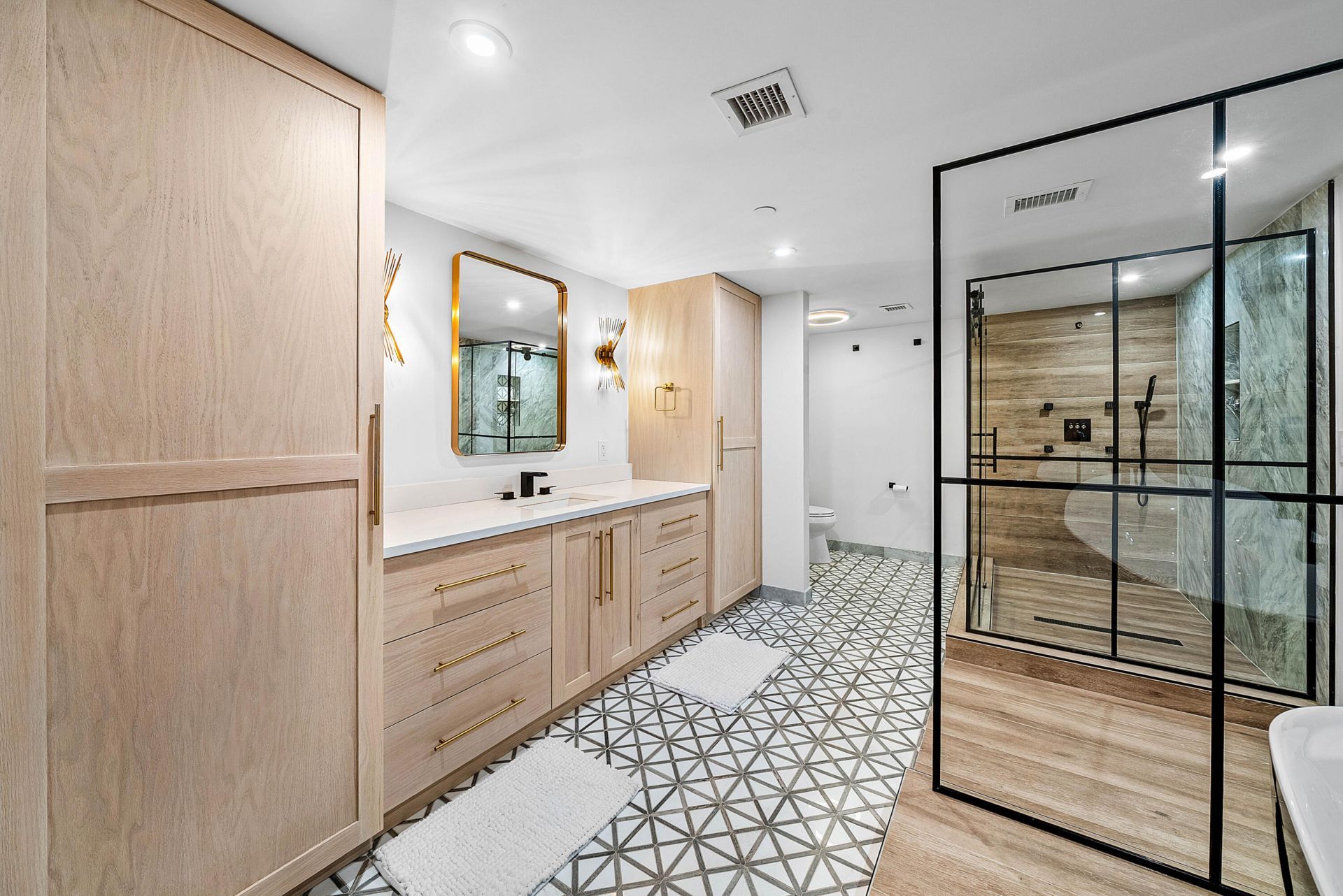 2427 Presidential Way, Unit 802, West Palm Beach, FL 33401 Photo