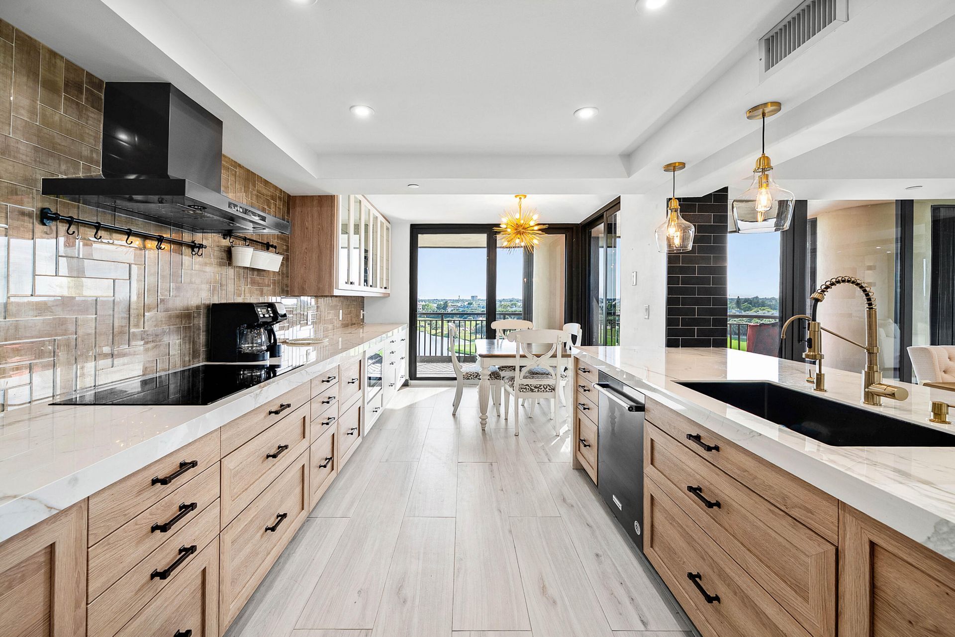 2427 Presidential Way, Unit 802, West Palm Beach, FL 33401 Photo