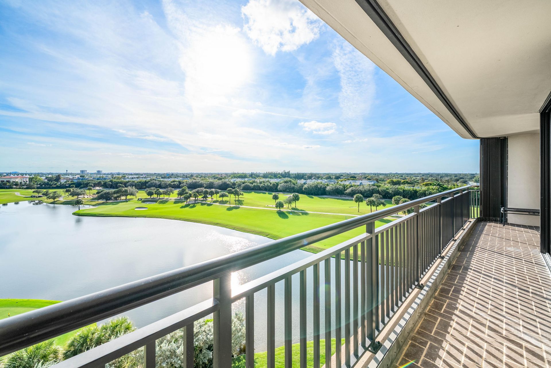 2427 Presidential Way, Unit 802, West Palm Beach, FL 33401 Photo