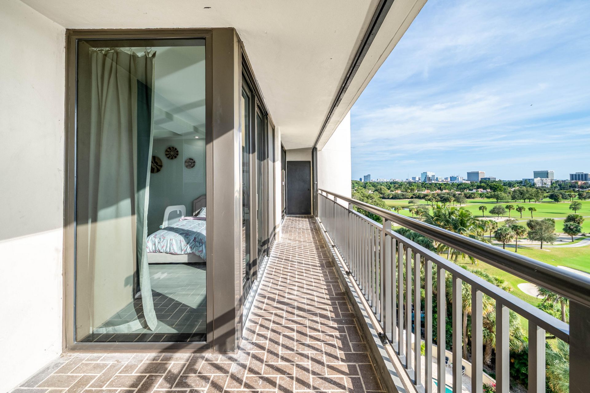 2427 Presidential Way, Unit 802, West Palm Beach, FL 33401 Photo