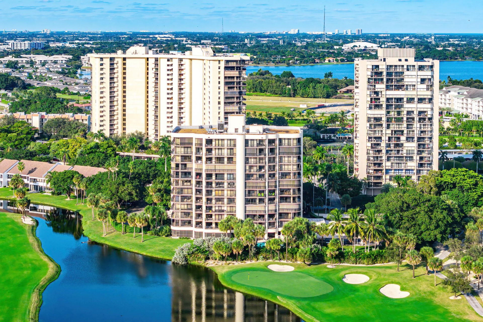 2427 Presidential Way, Unit 802, West Palm Beach, FL 33401 Photo