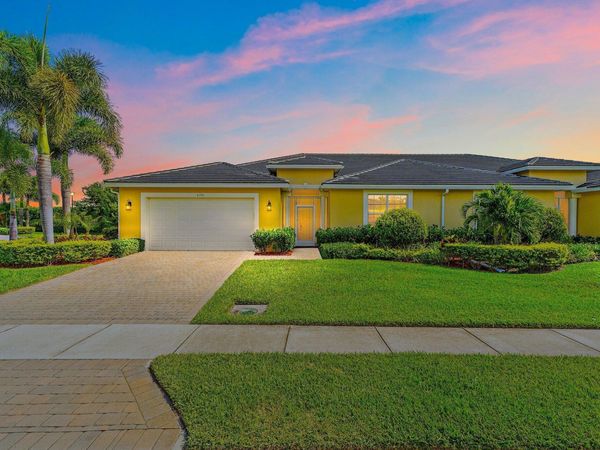 6196 NW Cullen Way, Port Saint Lucie, FL 34983