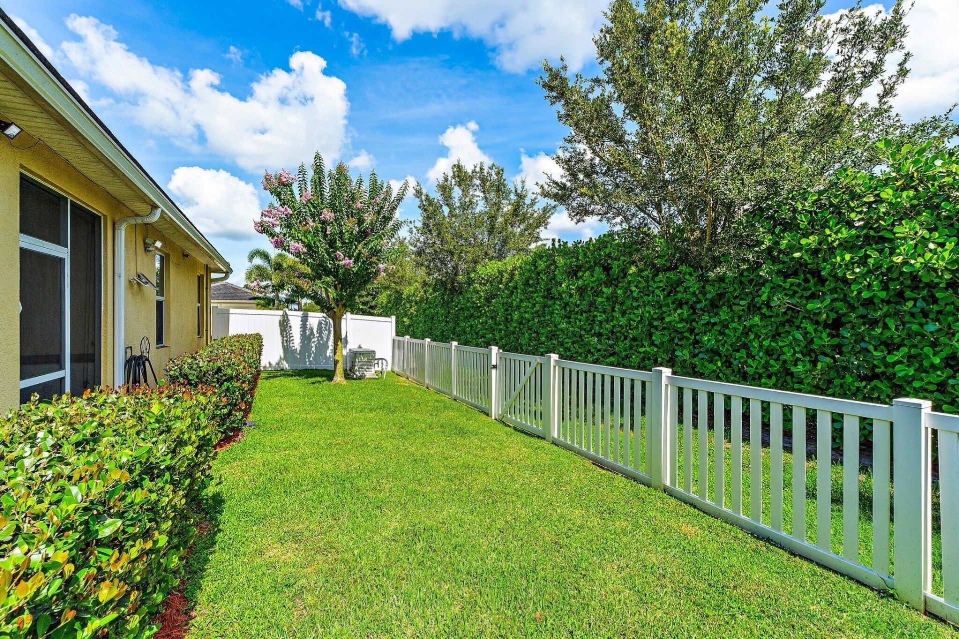 6196 NW Cullen Way, Port Saint Lucie, FL 34983 Photo