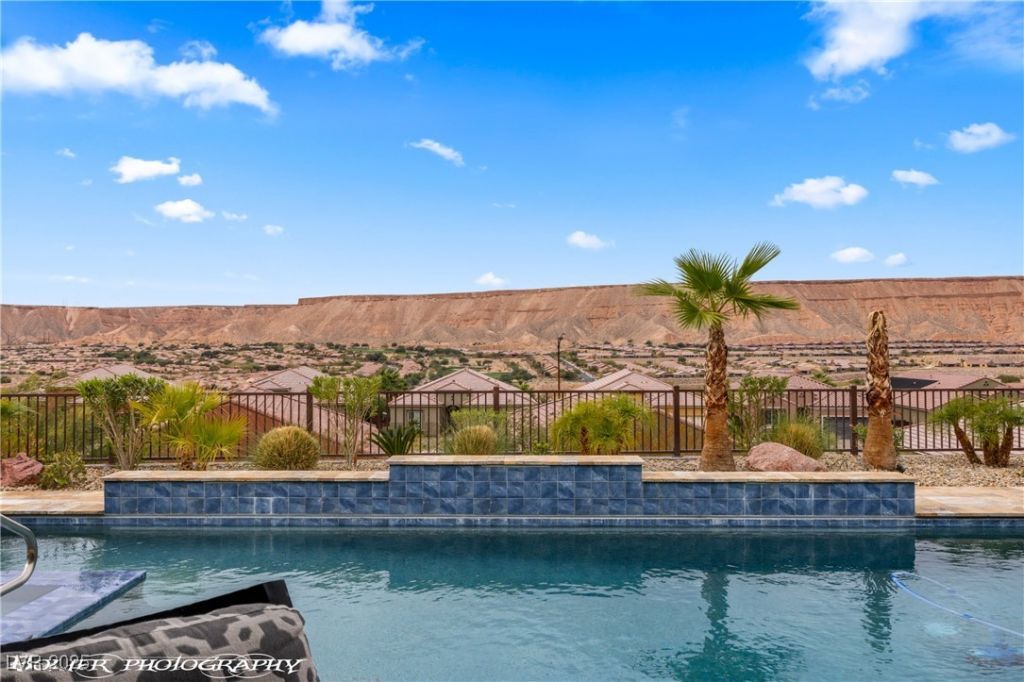1227 Dome Peak Circle, Mesquite, NV 89034