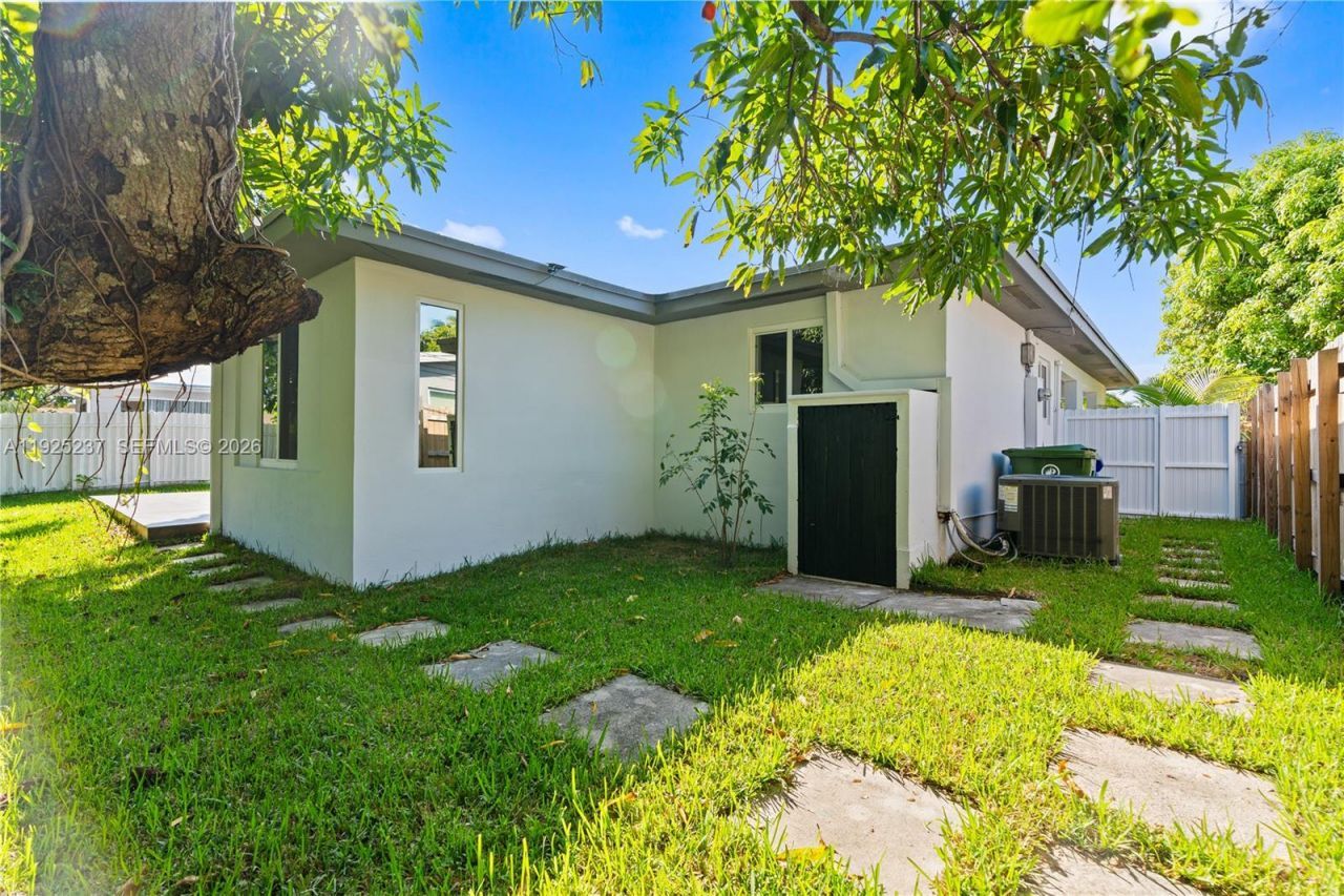 230 SW 29th Ave, Fort Lauderdale, FL 33312 Photo