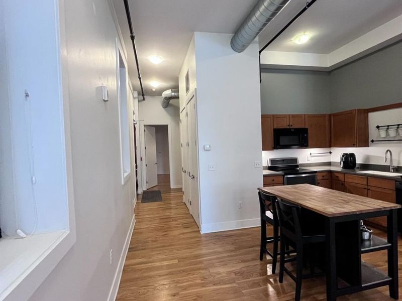 1432 Race Street, Unit 102, Cincinnati, OH 45202 Photo 12