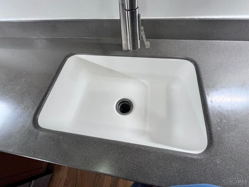 1432 Race Street, Unit 102, Cincinnati, OH 45202 Photo 19