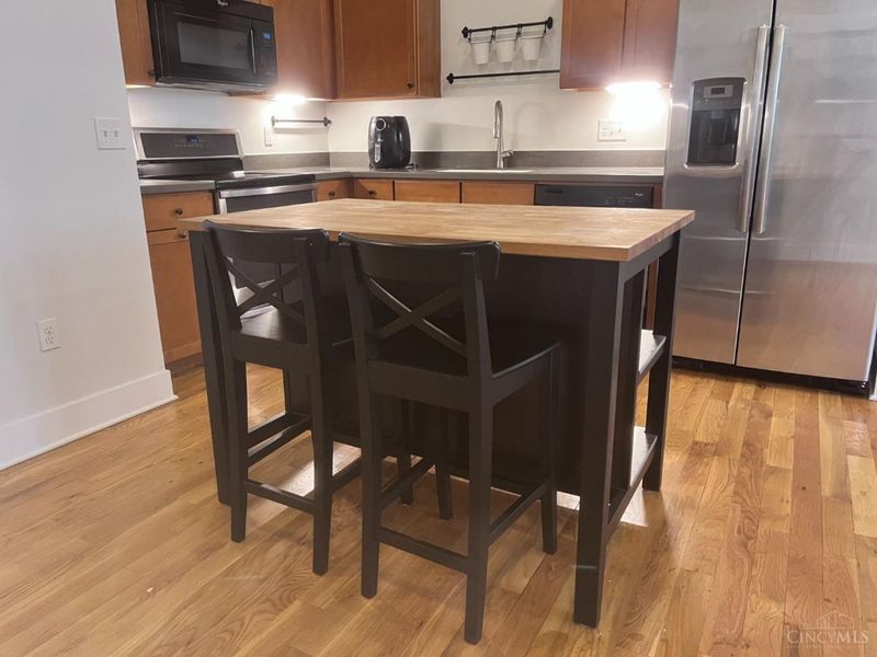 1432 Race Street, Unit 102, Cincinnati, OH 45202 Photo 6