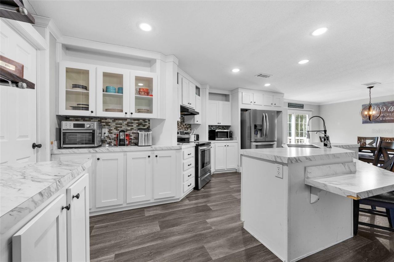 272 SW Old Niblack Avenue, Fort White, FL 32038 Photo