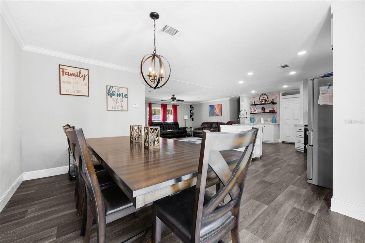 272 SW Old Niblack Avenue, Fort White, FL 32038 Photo