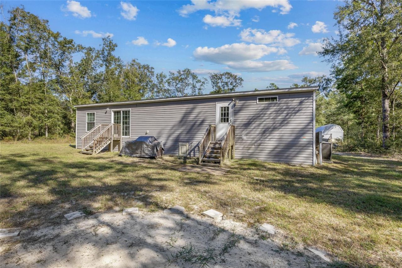 272 SW Old Niblack Avenue, Fort White, FL 32038 Photo