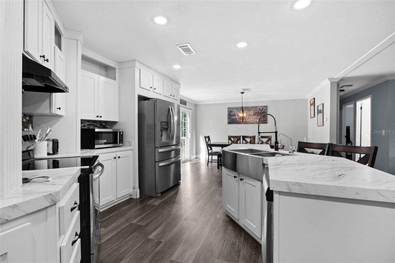 272 SW Old Niblack Avenue, Fort White, FL 32038 Photo