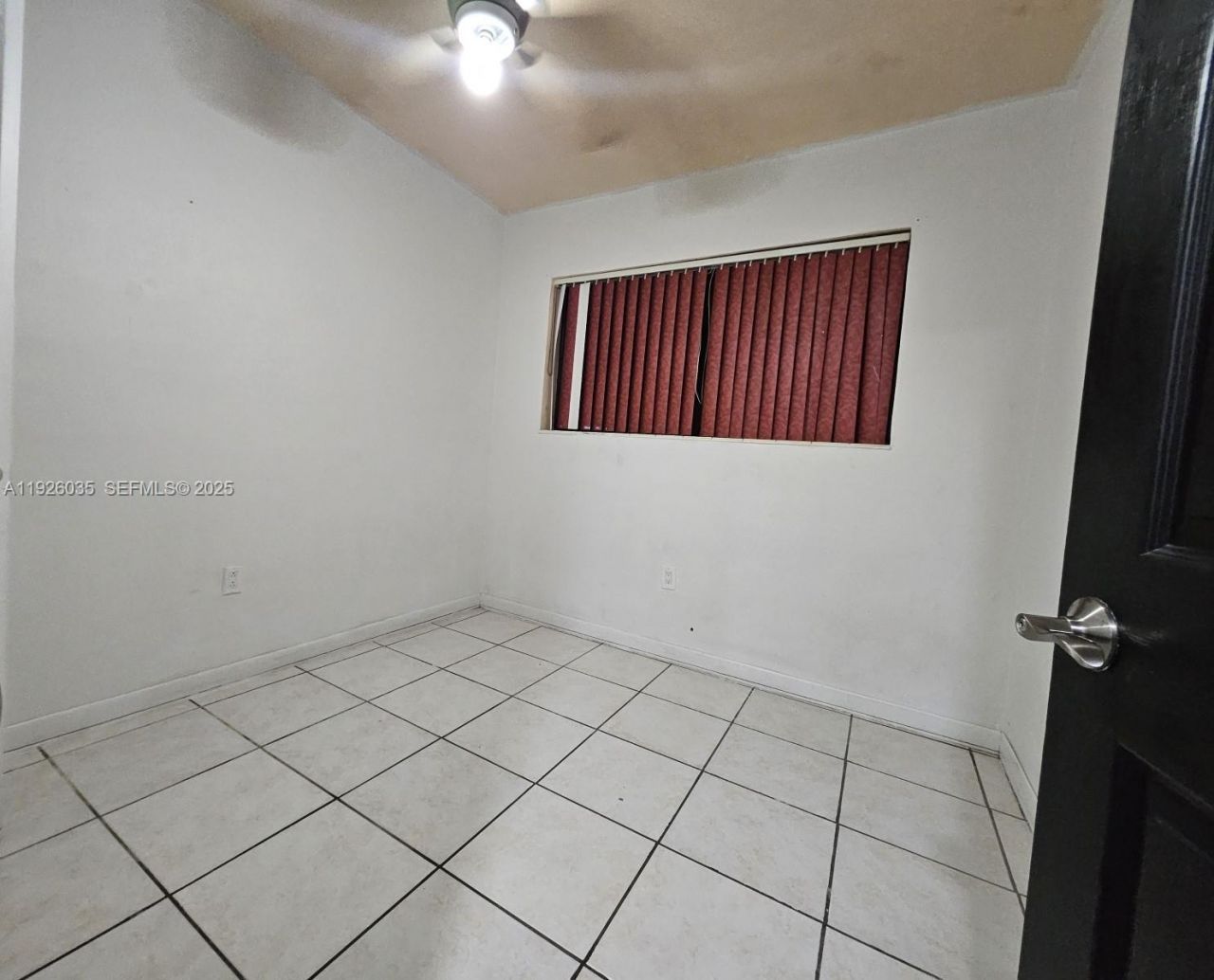 19601 NE Miami Ct, Miami, FL 33179 Photo