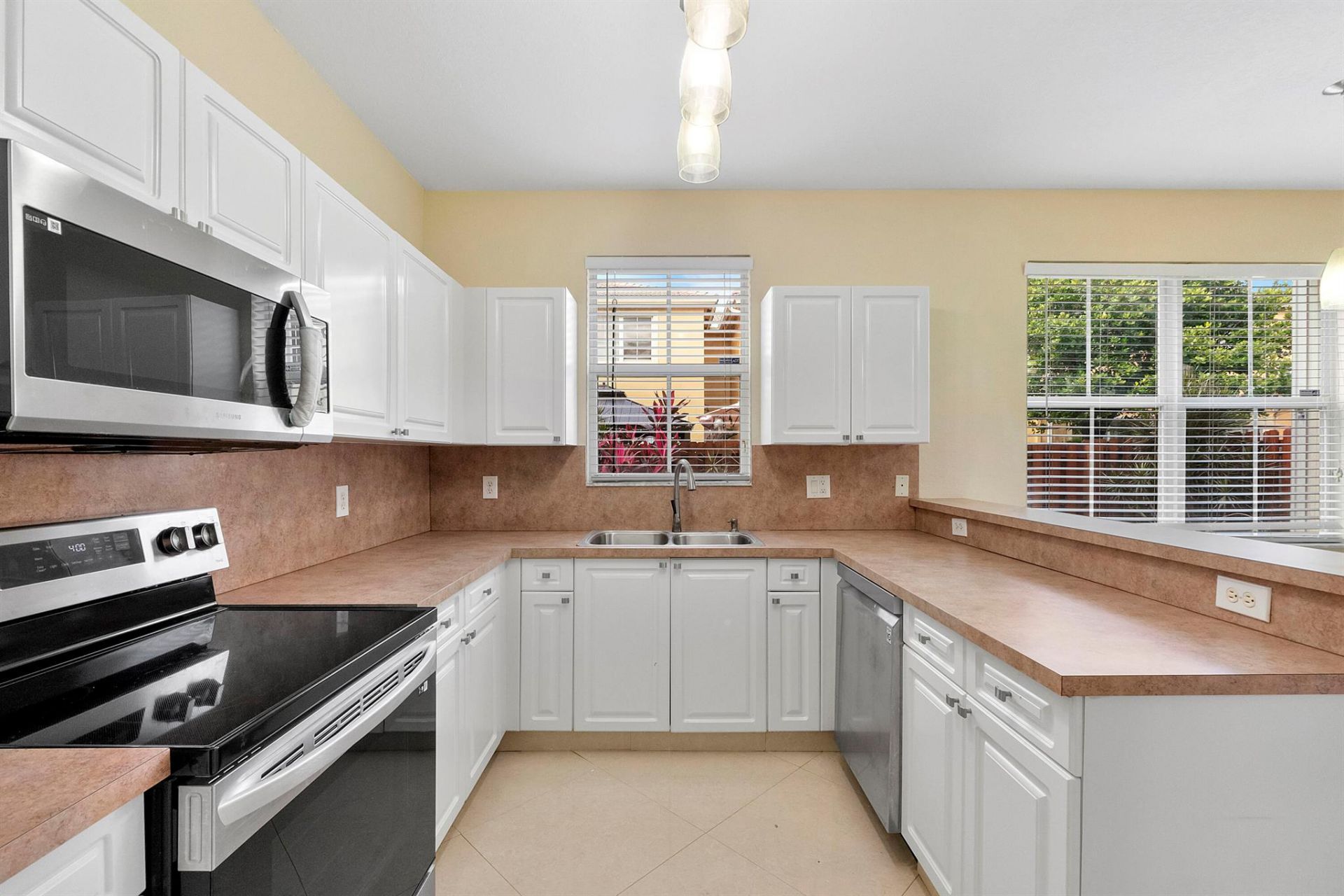 13743 SW 116th Terrace, Miami, FL 33186 Photo