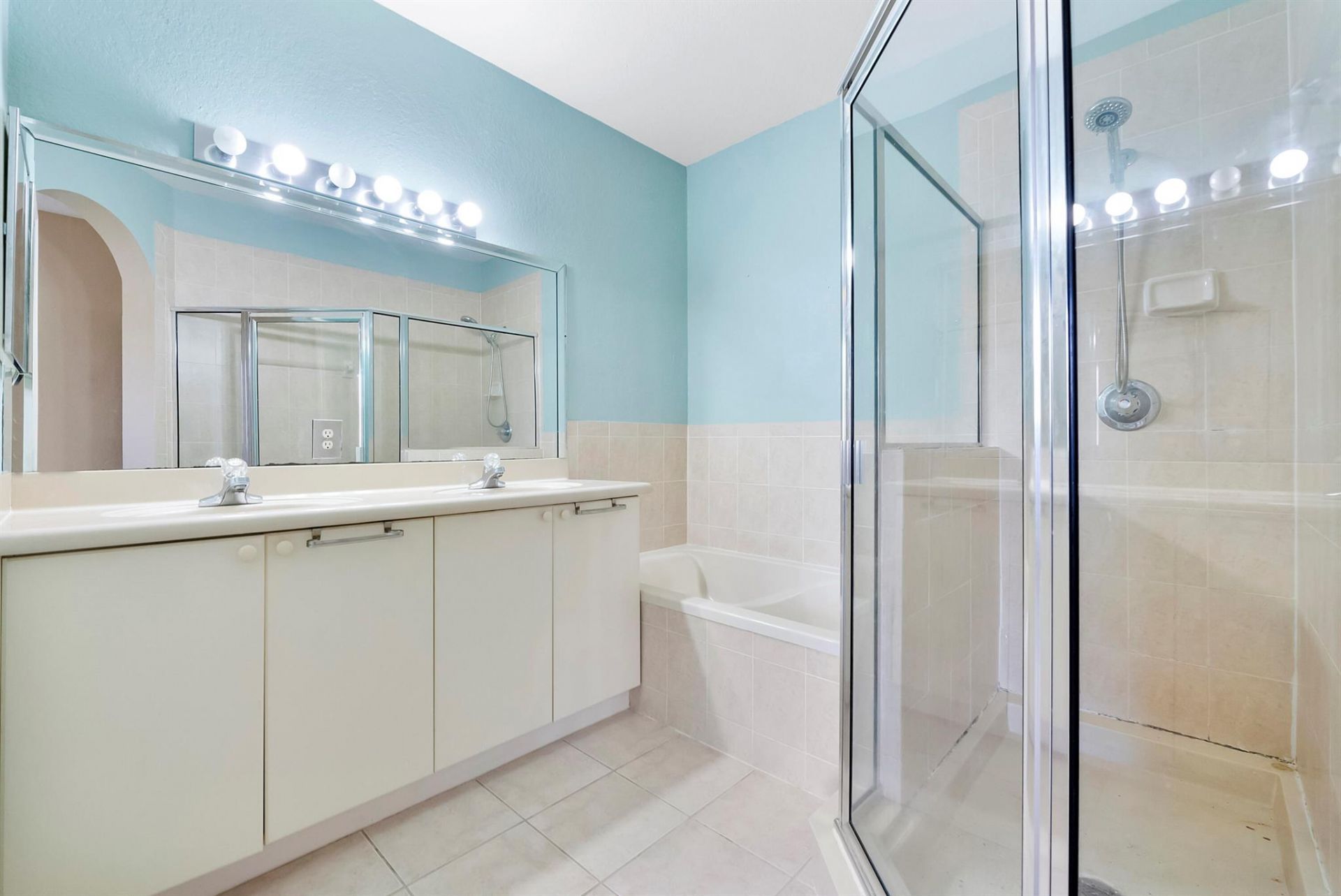 13743 SW 116th Terrace, Miami, FL 33186 Photo