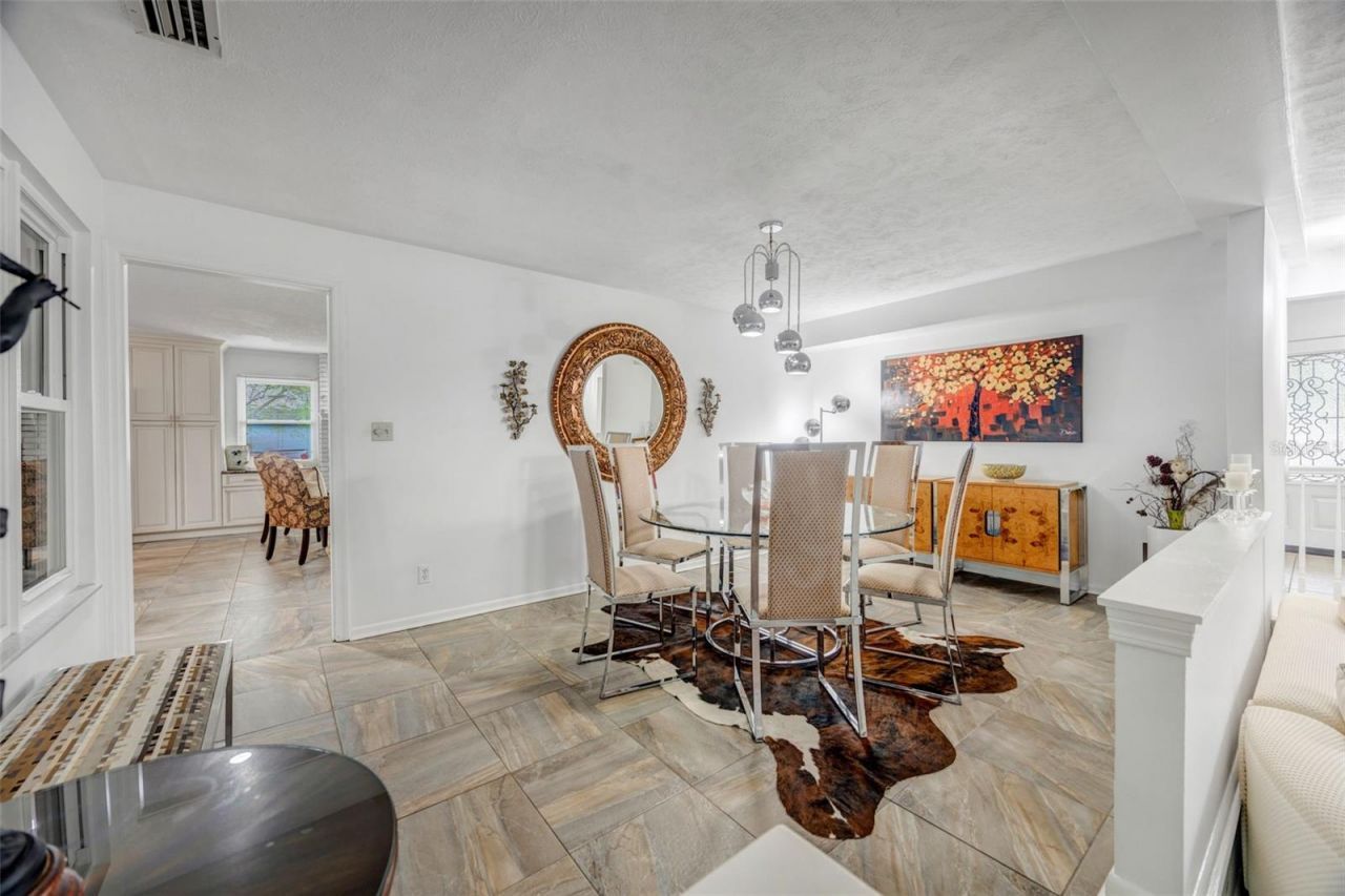 18405 Tomlinson Drive, Lutz, FL 33549 Photo