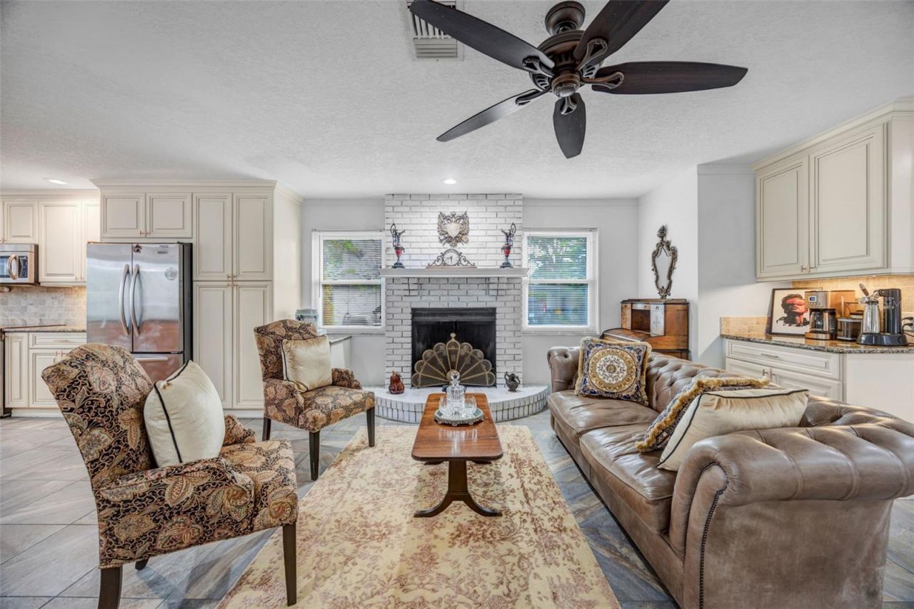 18405 Tomlinson Drive, Lutz, FL 33549 Photo