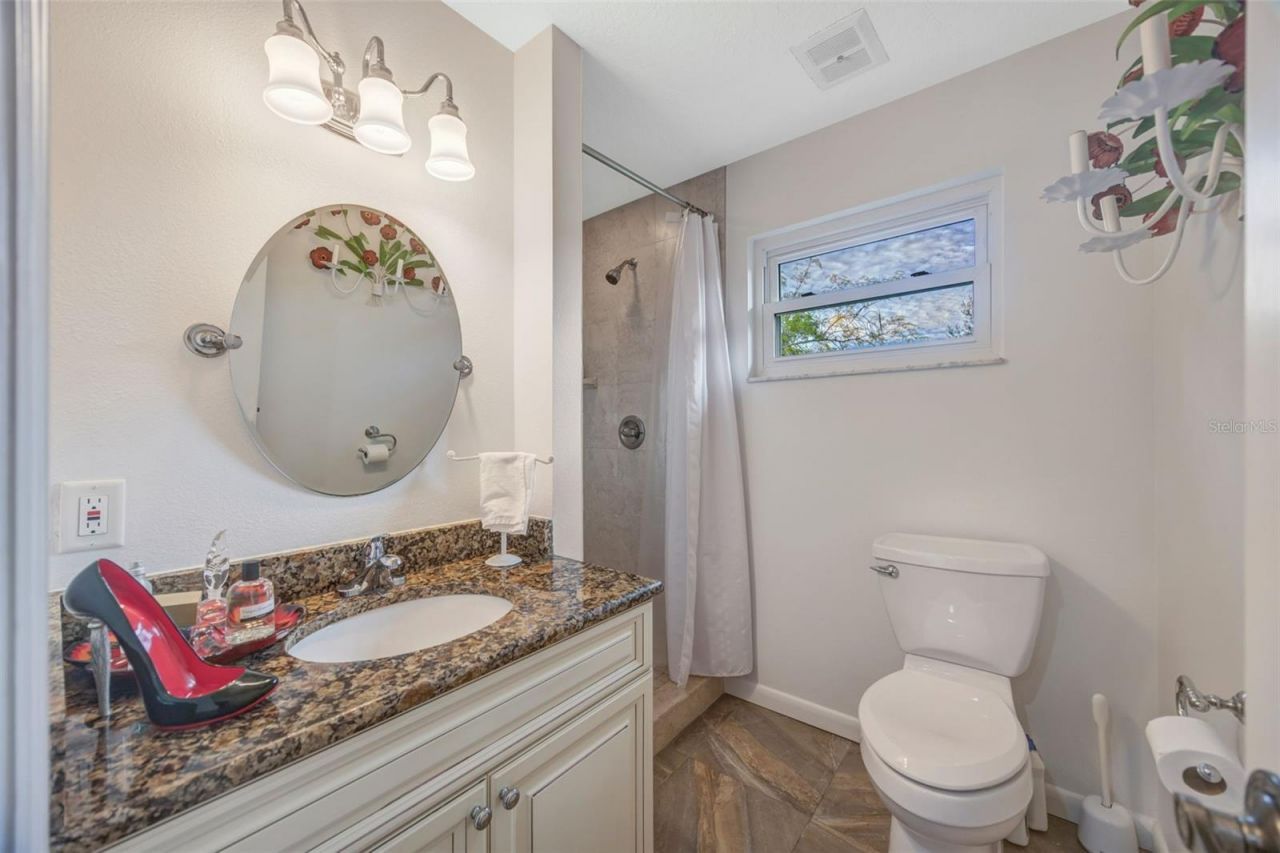 18405 Tomlinson Drive, Lutz, FL 33549 Photo