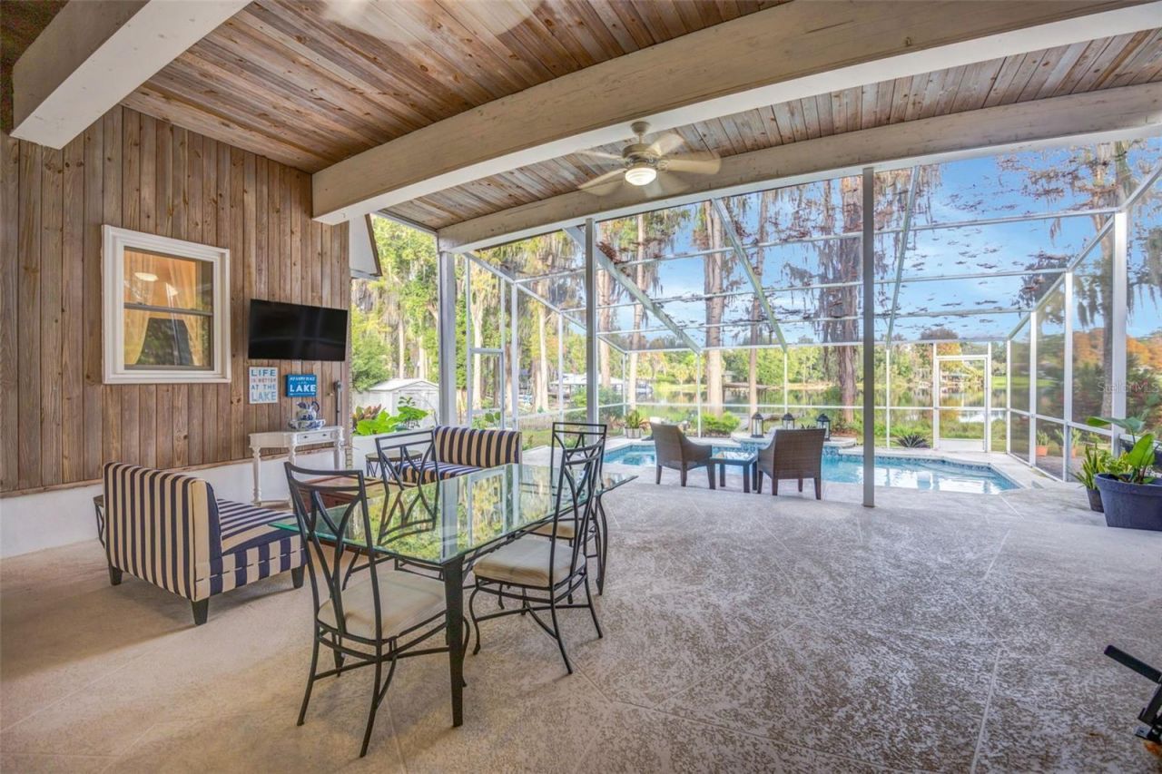 18405 Tomlinson Drive, Lutz, FL 33549 Photo