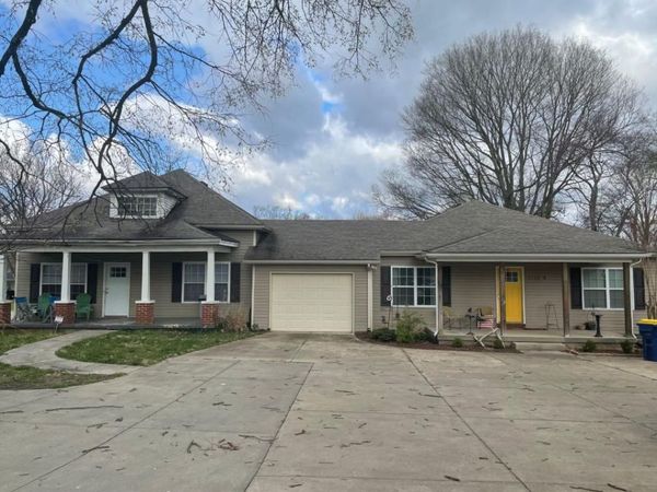 1715 Smallhouse Road, Bowling Green, KY 42104
