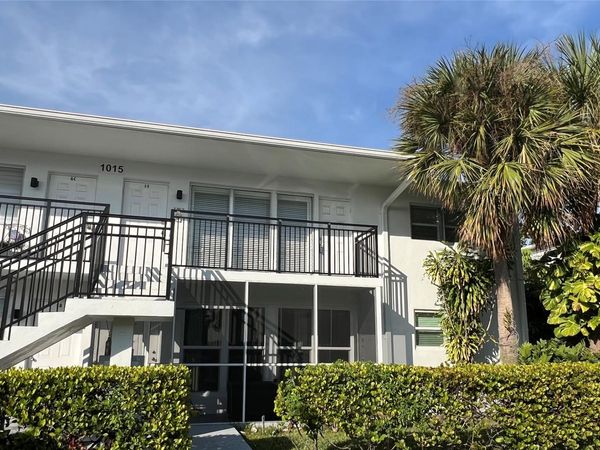 1015 SE 15th St, Unit 6D, Fort Lauderdale, FL 33316