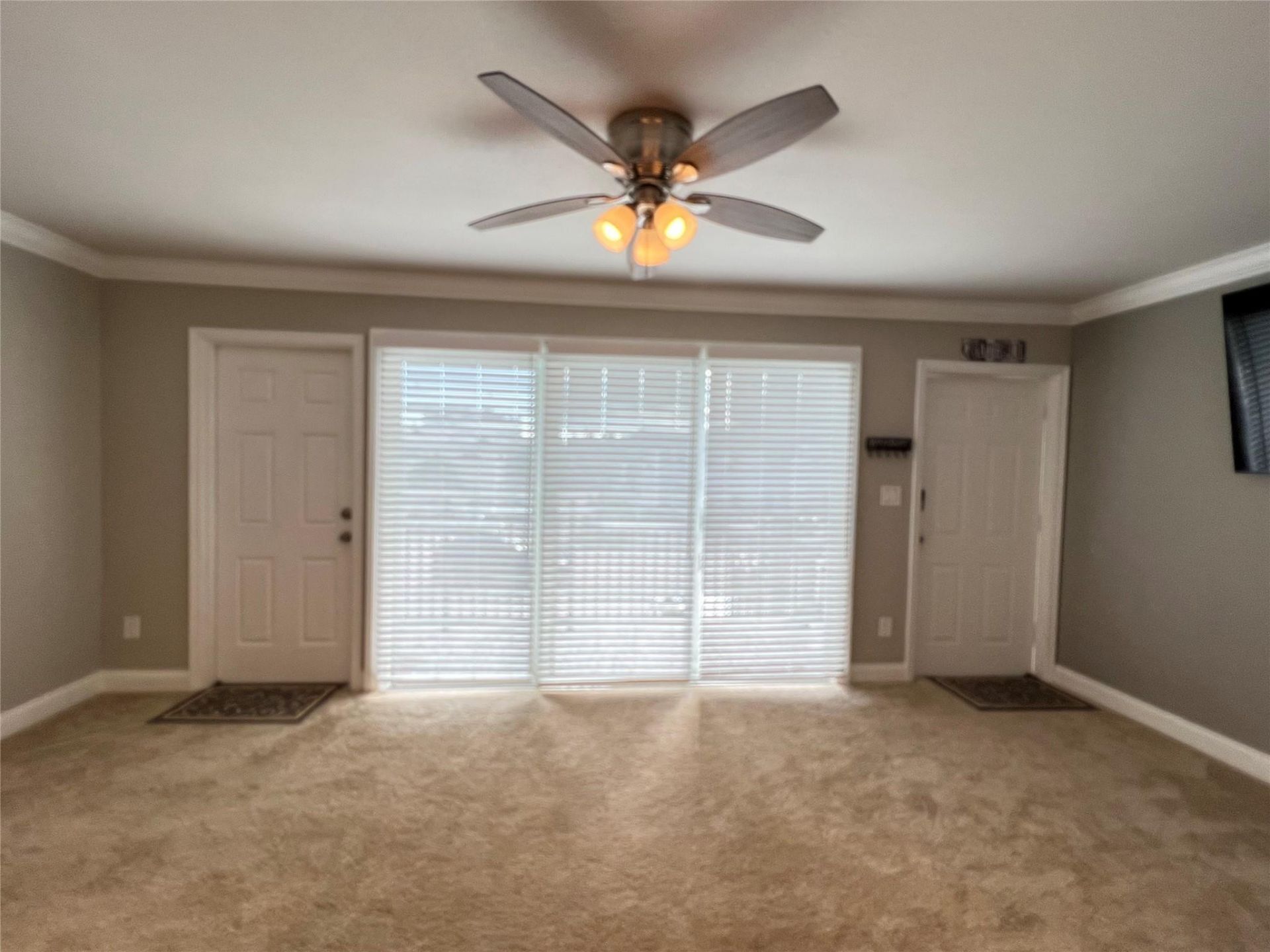 1015 SE 15th Street, Unit 6d, Fort Lauderdale, FL 33316 Photo