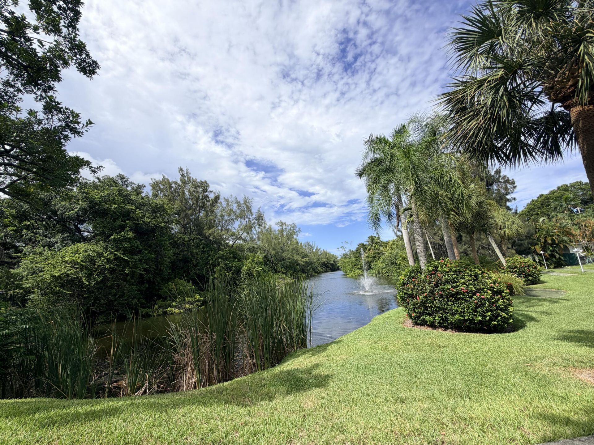 1015 SE 15th Street, Unit 6d, Fort Lauderdale, FL 33316 Photo