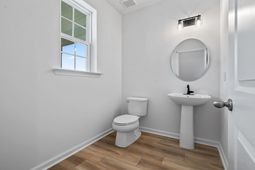 405 Cadbury Loop photo 4