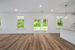 405 Cadbury Loop photo 4