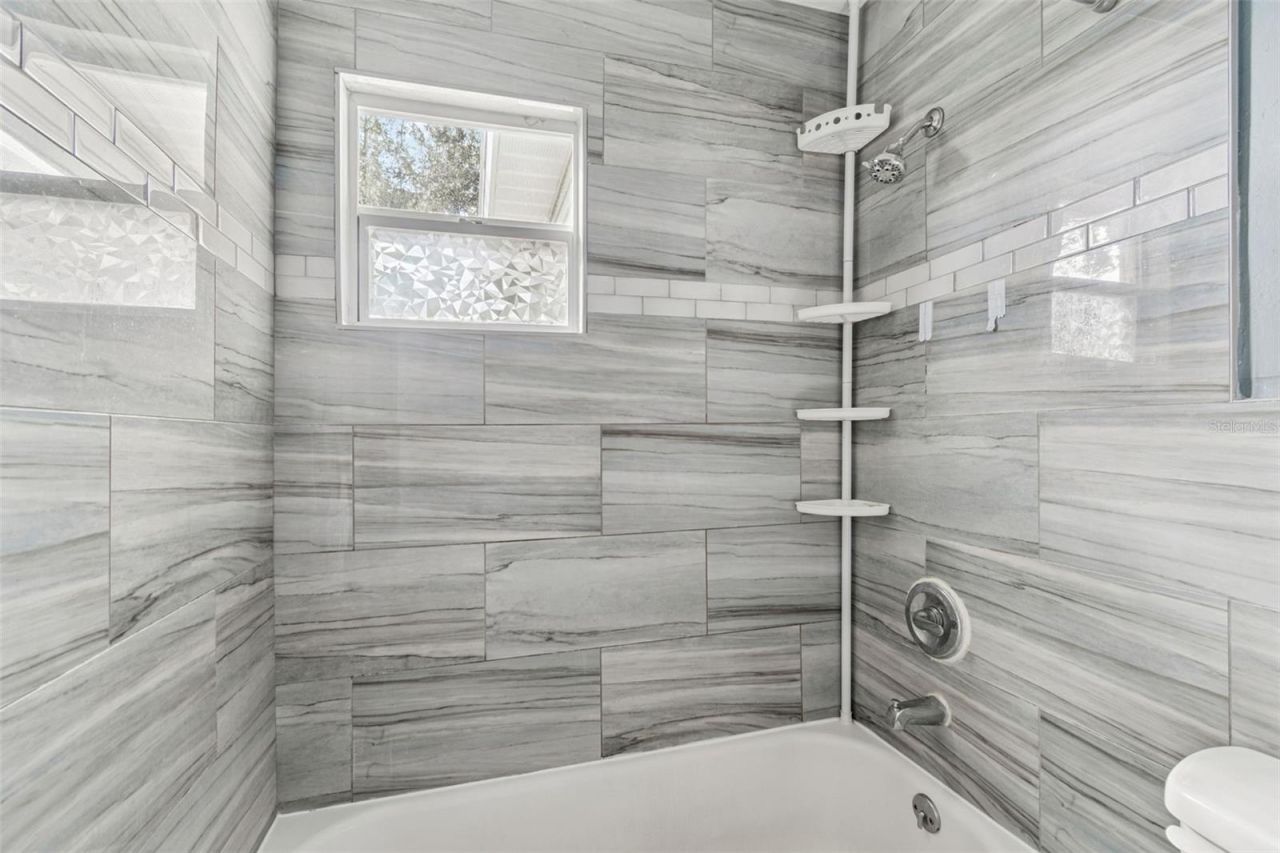 520 Freeport Avenue N, Saint Petersburg, FL 33702 Photo