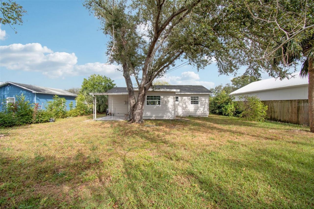 520 Freeport Avenue N, Saint Petersburg, FL 33702 Photo