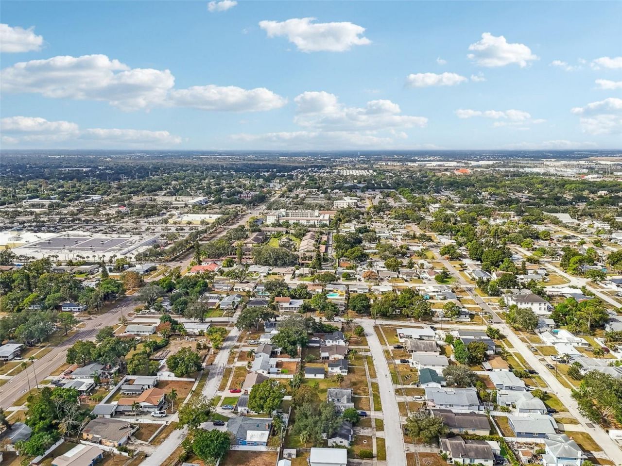 520 Freeport Avenue N, Saint Petersburg, FL 33702 Photo