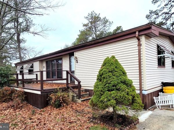 5 SUSAN DRIVE, BARNEGAT, NJ 08005