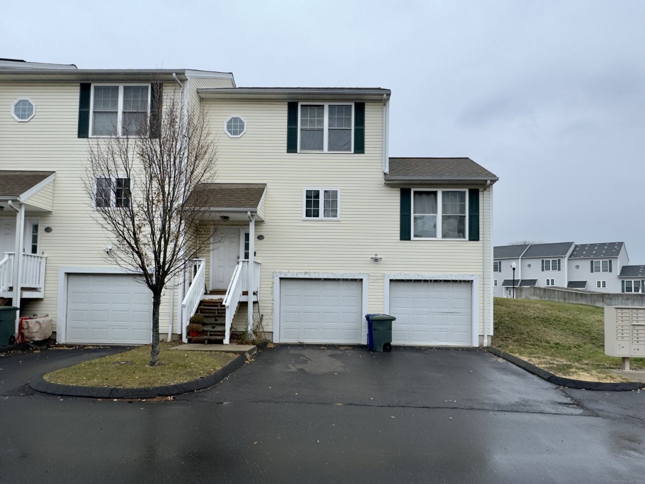 800 Seaview, Unit 770-5, Bridgeport, CT 06607 Main Photo