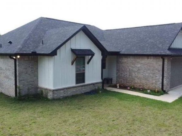 604 Head Street, Palestine, TX 75801