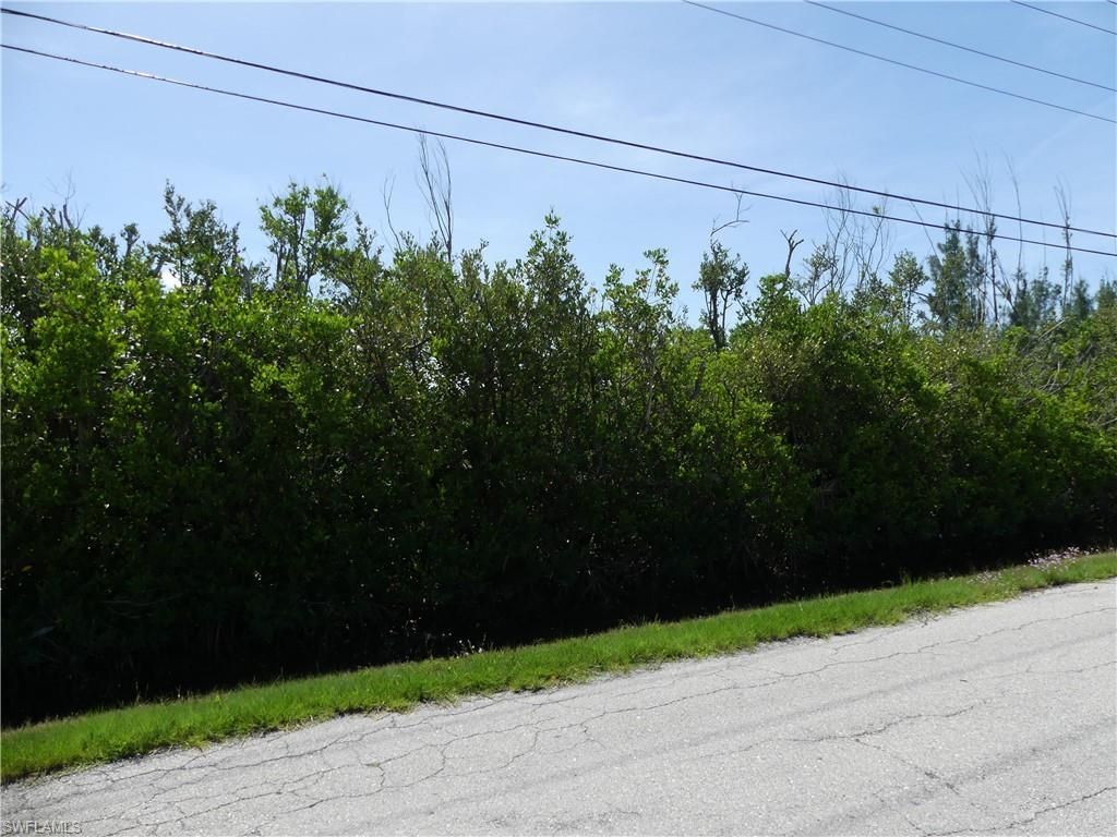 2790 Date St , Saint James City, FL 33956 Photo